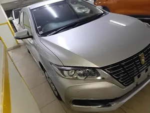 Toyota Premio 2019 Silver