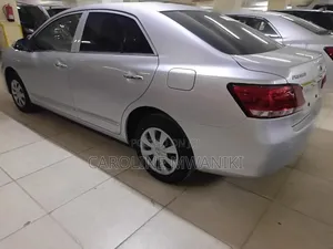 Toyota Premio 2019 Silver