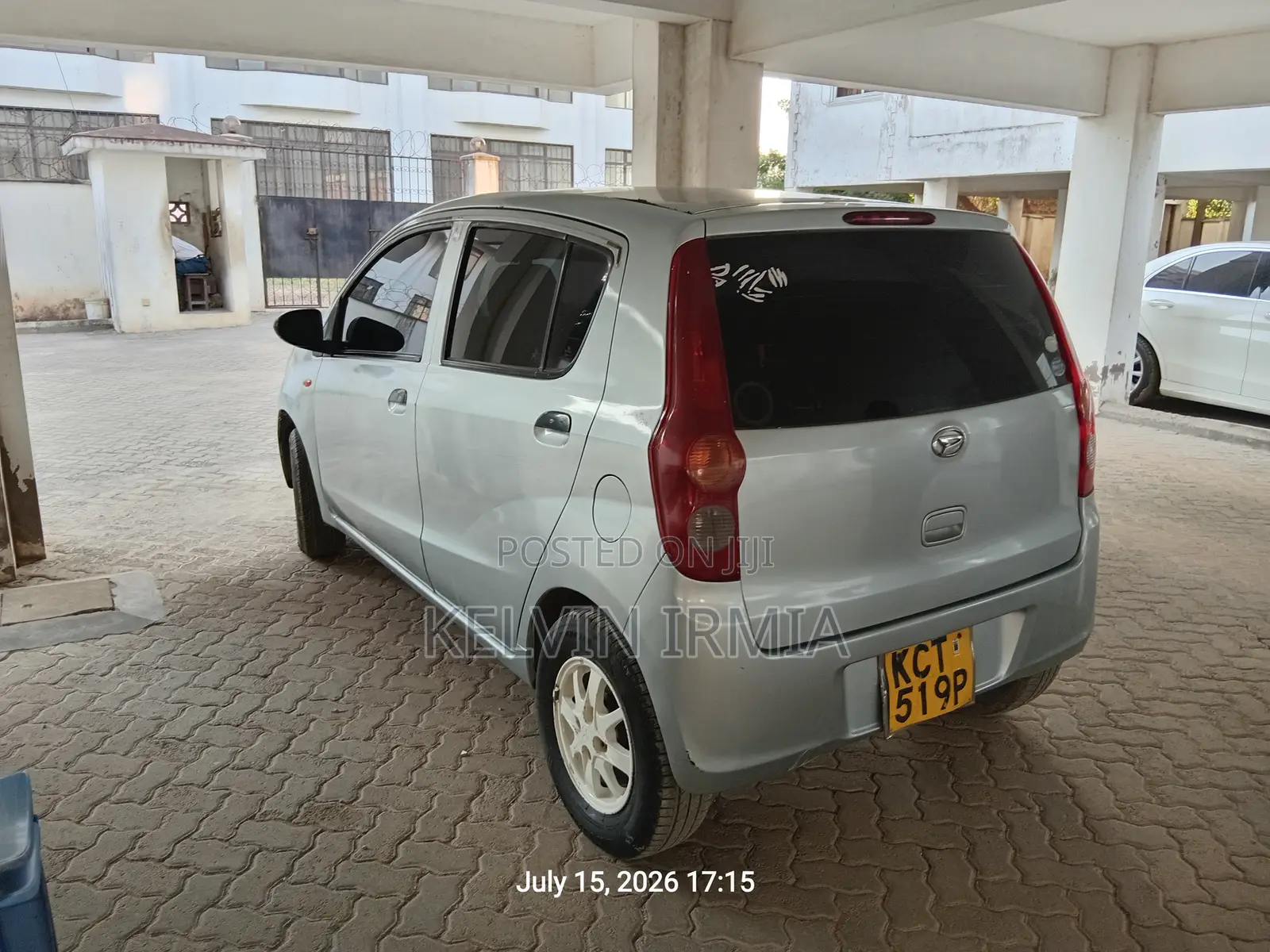 Daihatsu Mira 2011 Silver