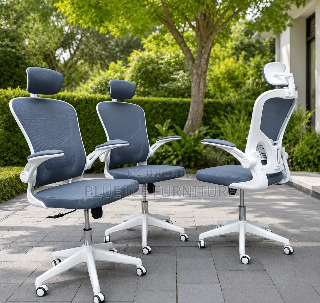 Modern Office Padded Headrest Chair