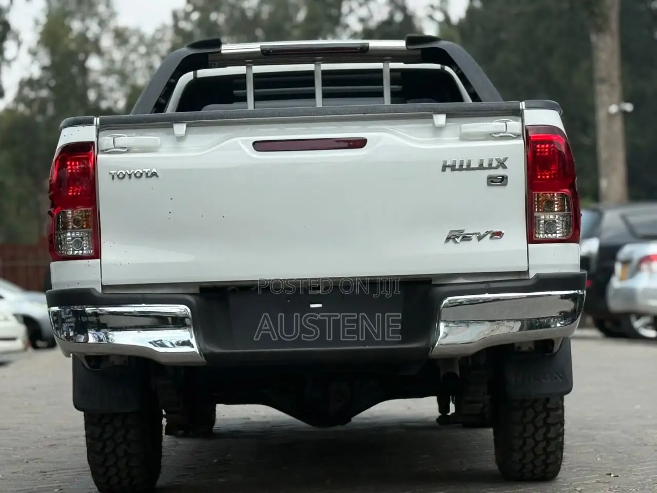 Toyota Hilux 2019 White