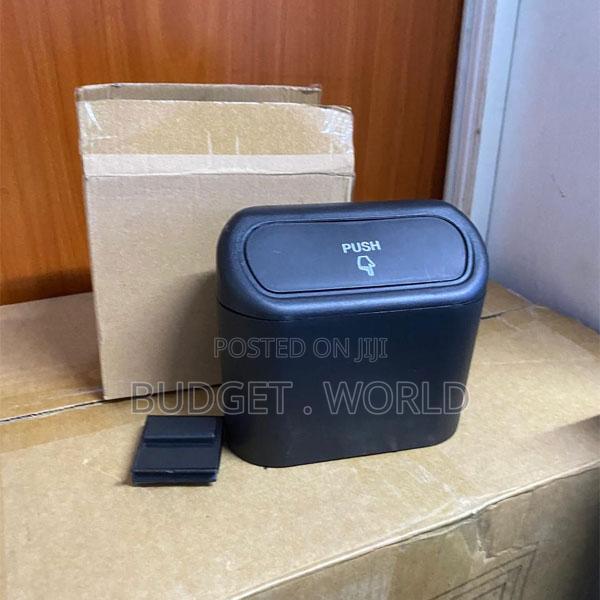 . Portable Mini Car Garbage Bin With Push Lid Waterproof Design