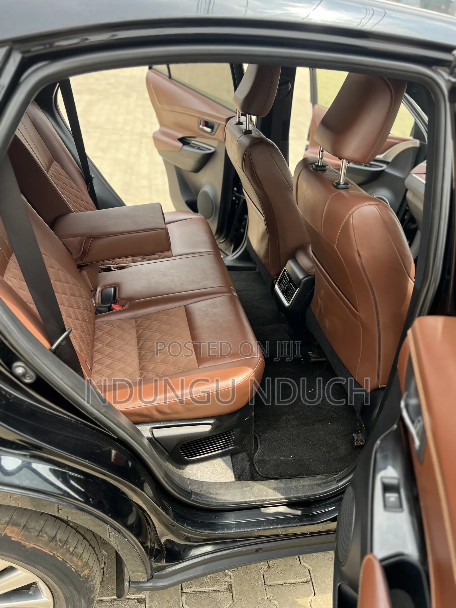 Toyota Harrier 2.0 2018 Black