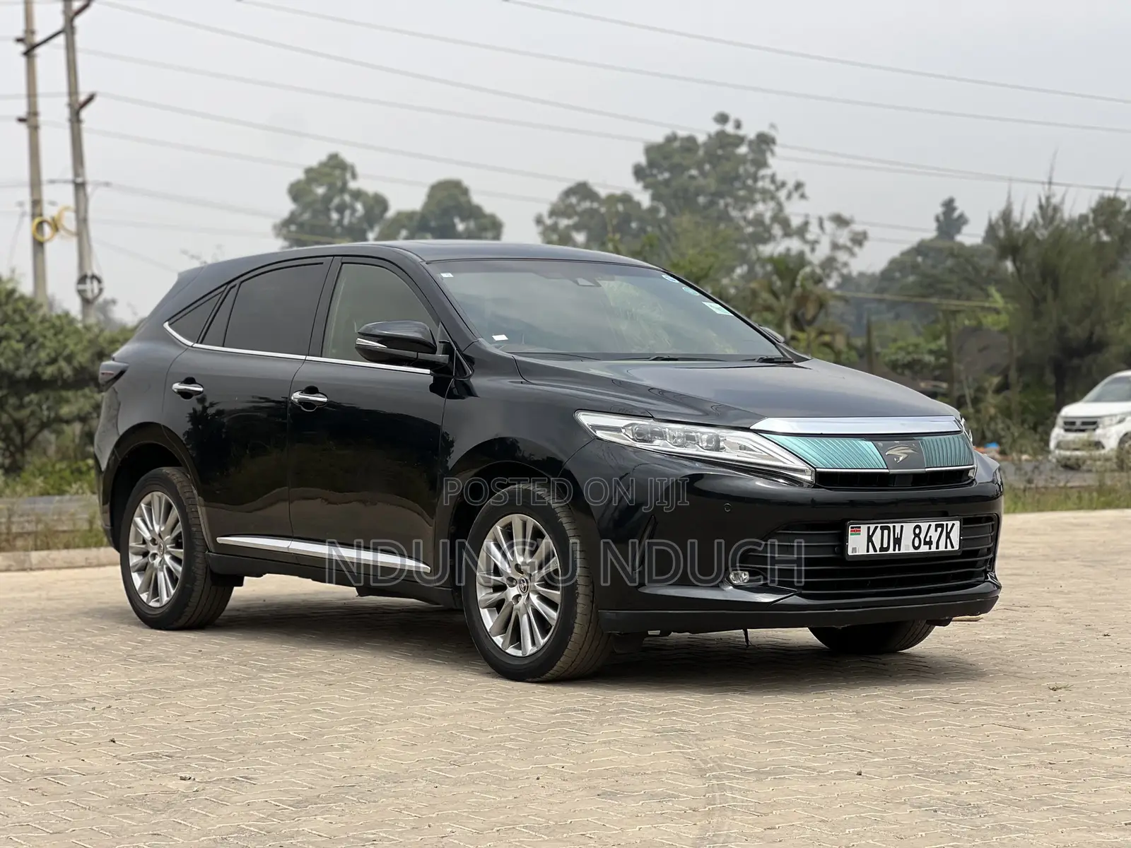 Toyota Harrier 2.0 2018 Black