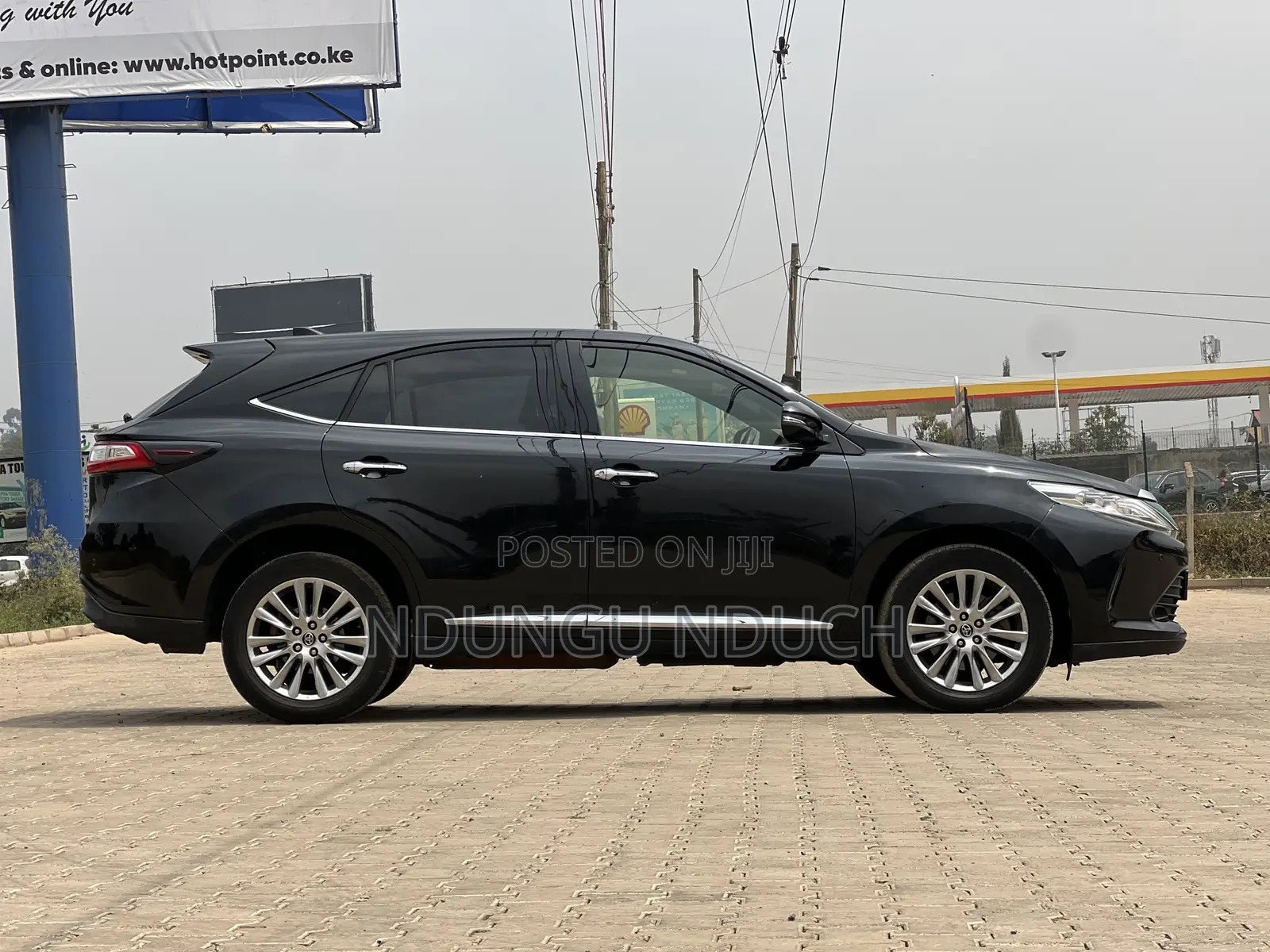 Toyota Harrier 2.0 2018 Black