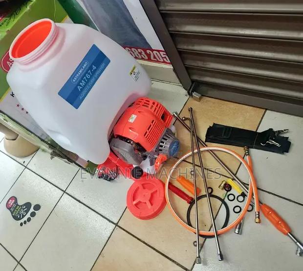 Astramilano 4 Stroke Knapsack Sprayer