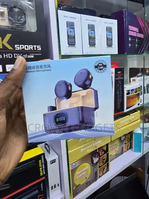Q8 Type-C Dual Clip-on Wireless Mic for Video Recording