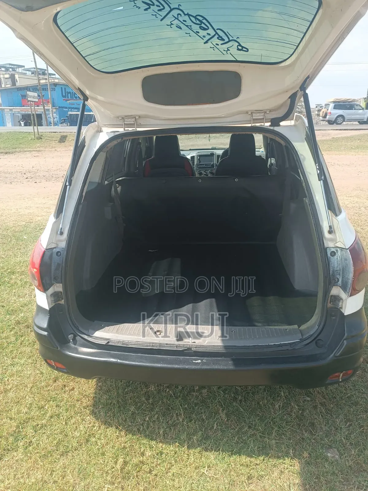 Nissan Advan 2012 White