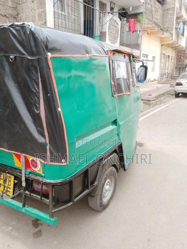 Piaggio 2019 Green - thumbnail 4