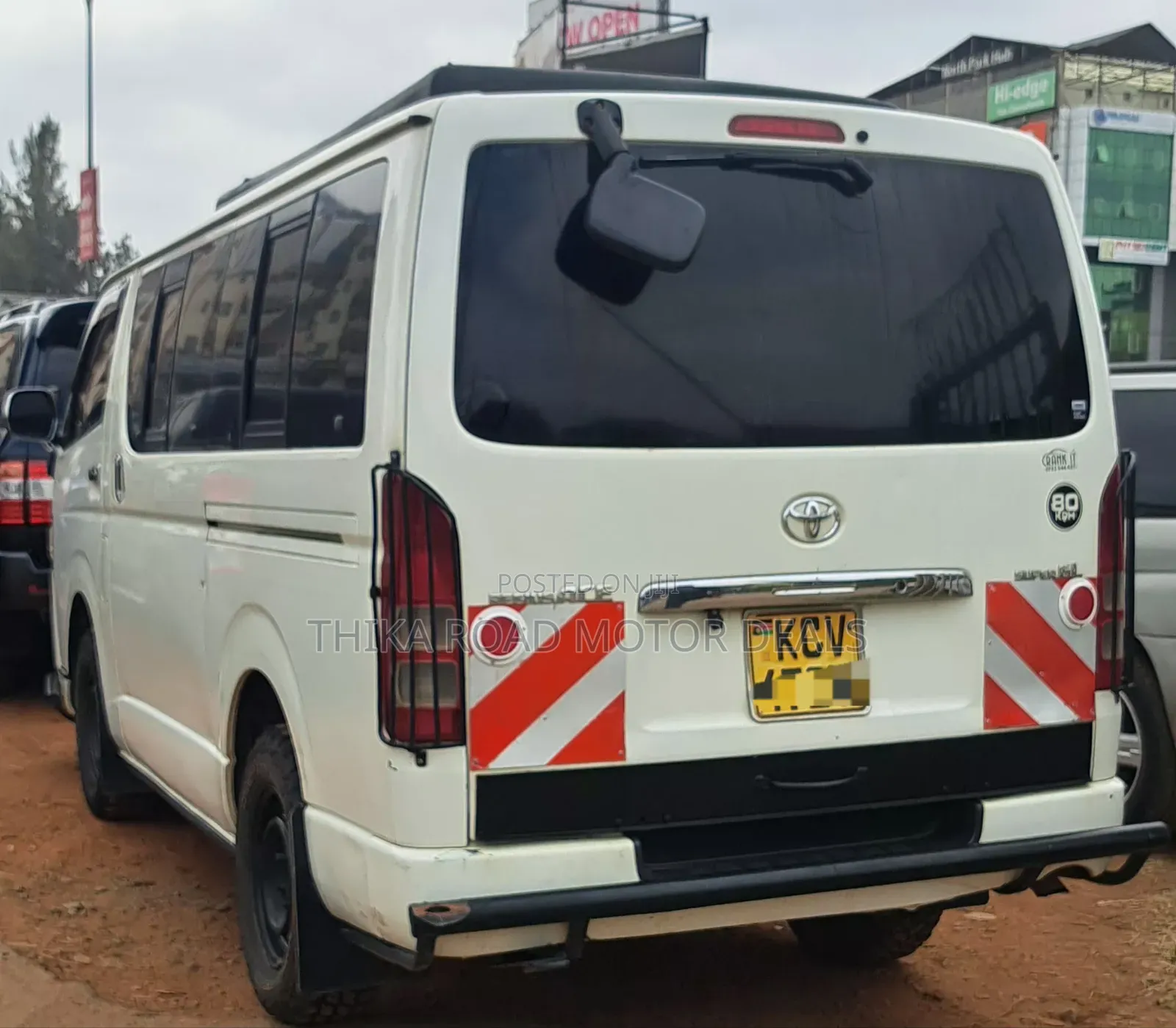 Toyota HiAce 2013 White