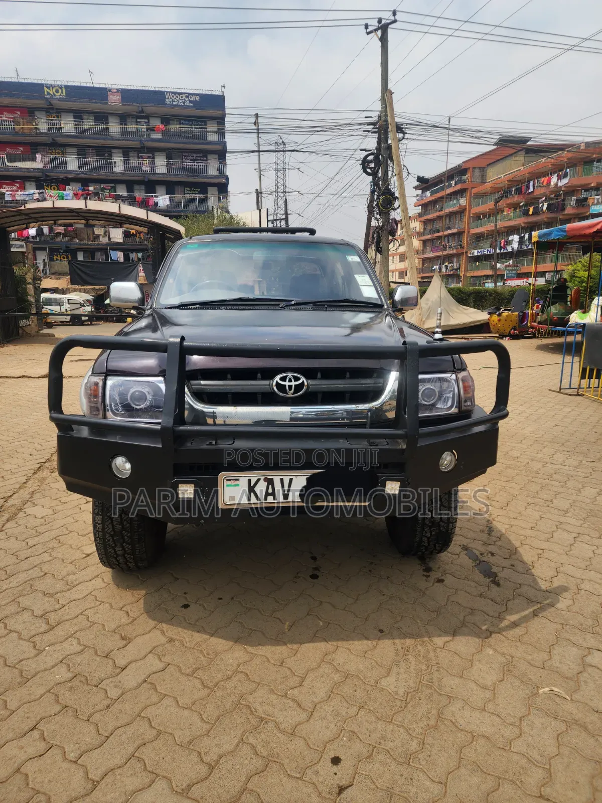 Toyota Hilux 2003 Brown