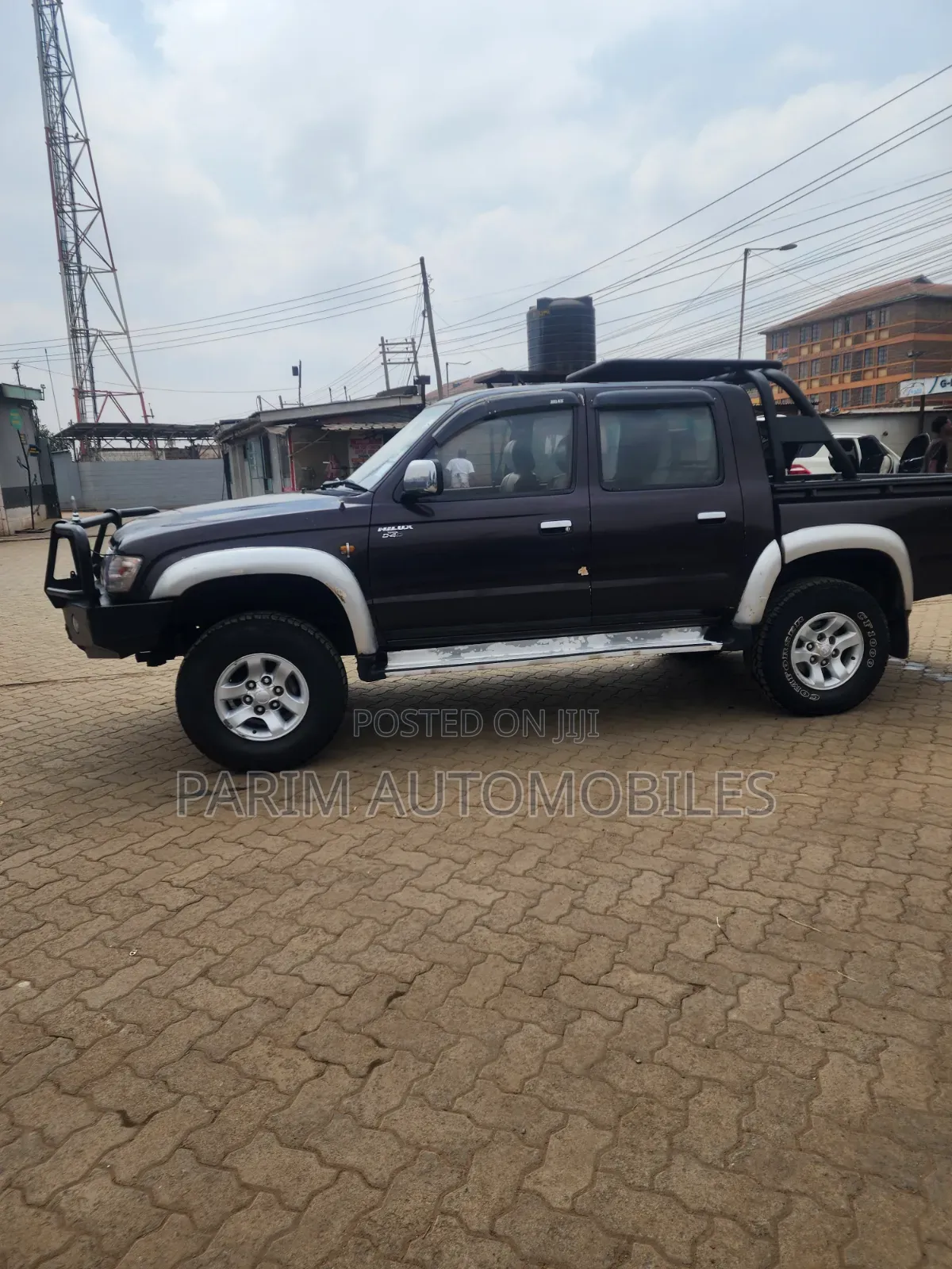 Toyota Hilux 2003 Brown