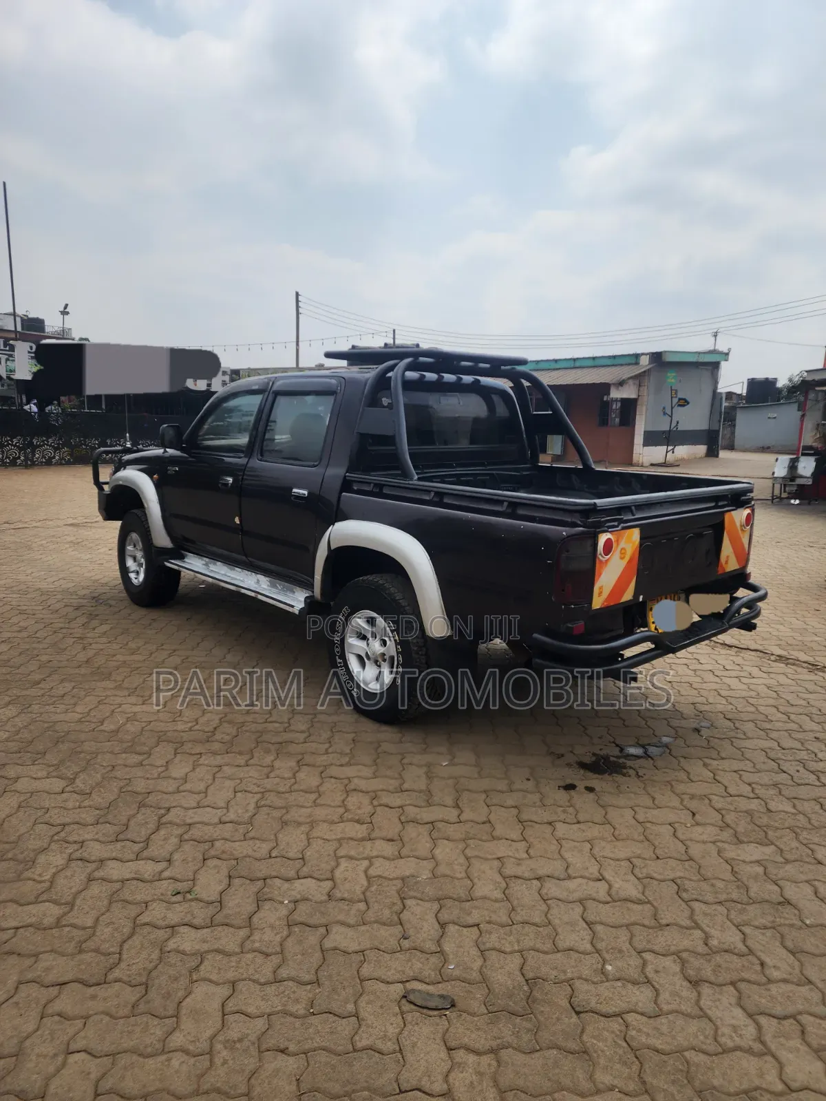Toyota Hilux 2003 Brown