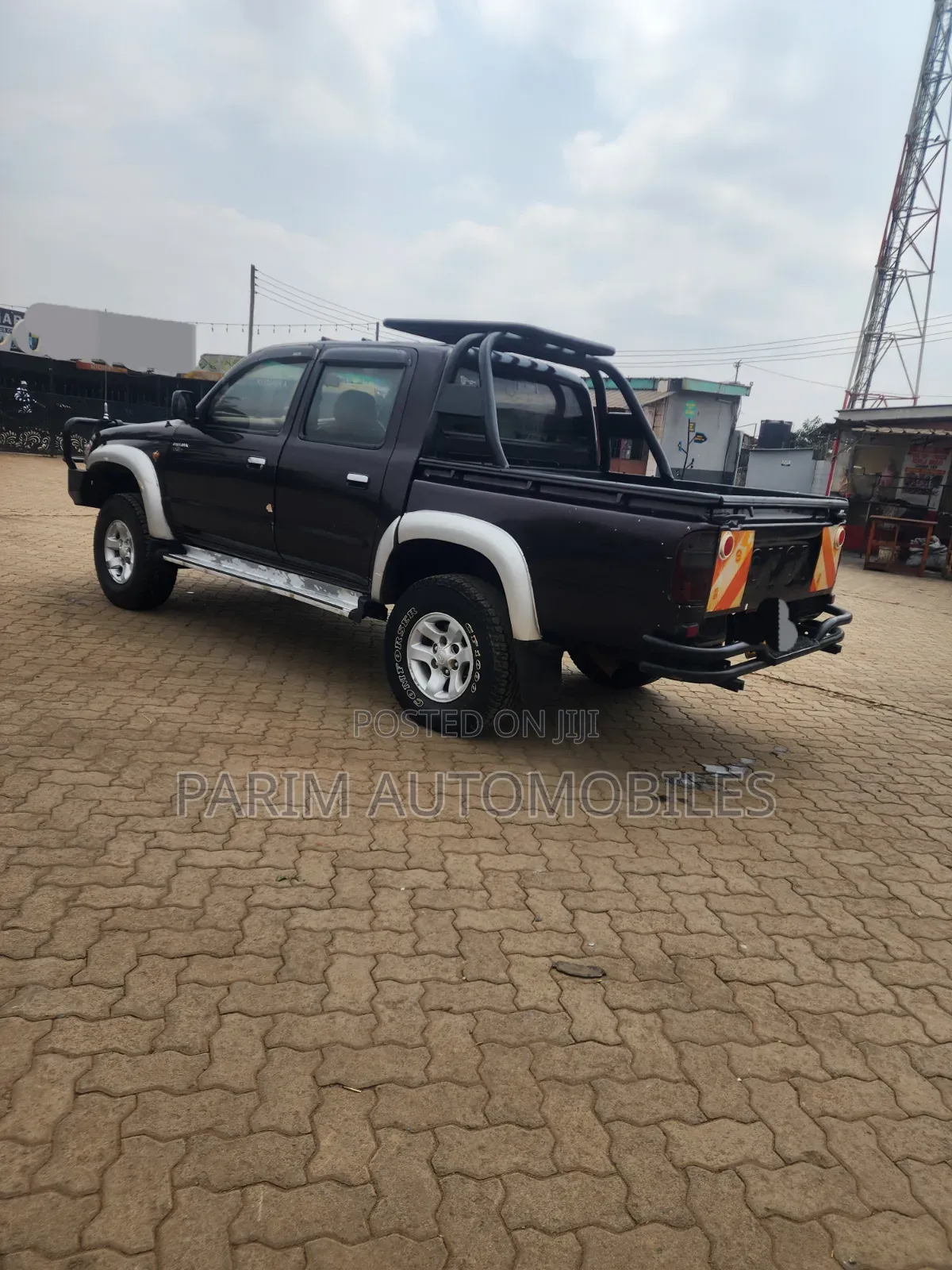 Toyota Hilux 2003 Brown