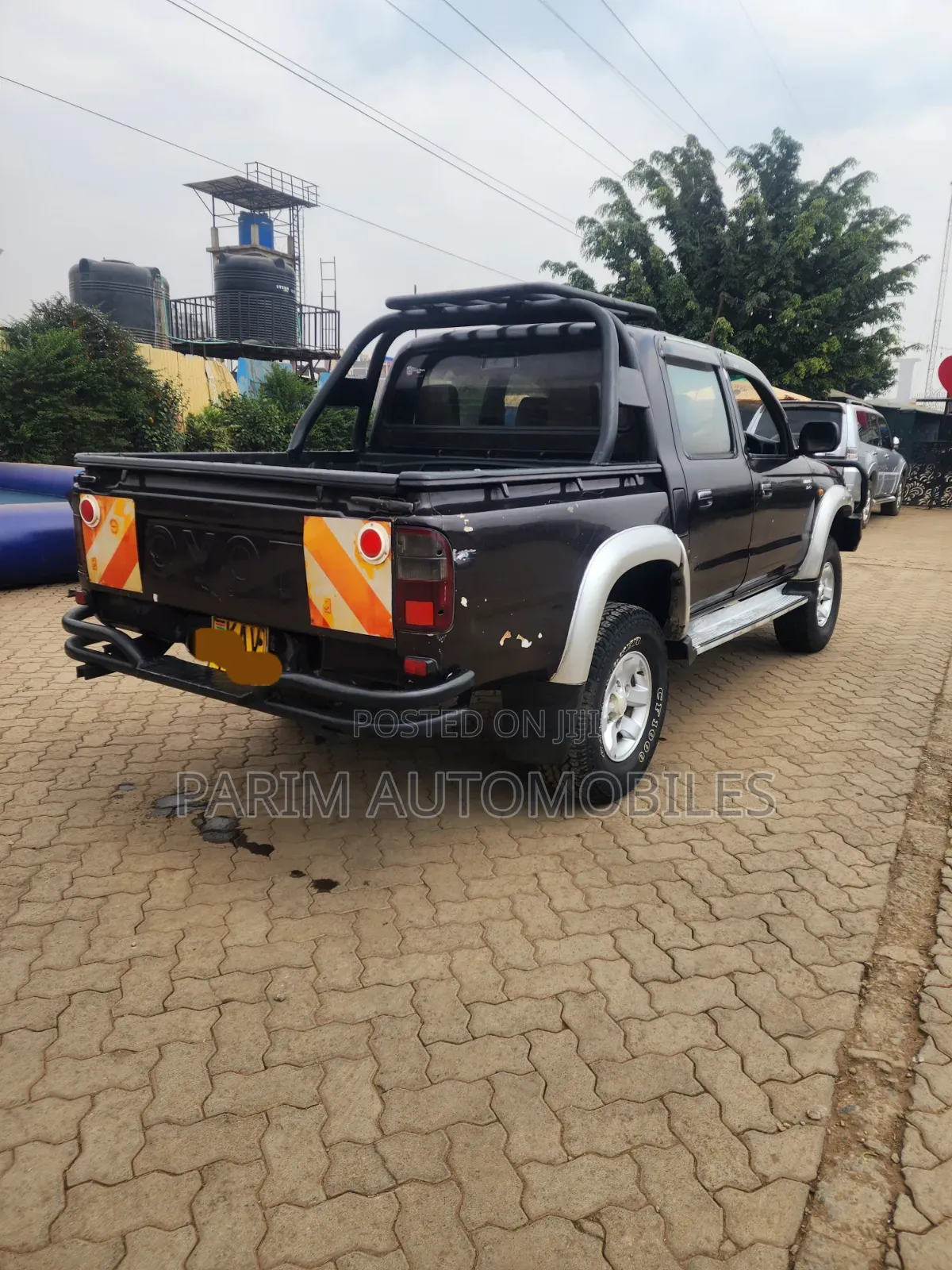 Toyota Hilux 2003 Brown
