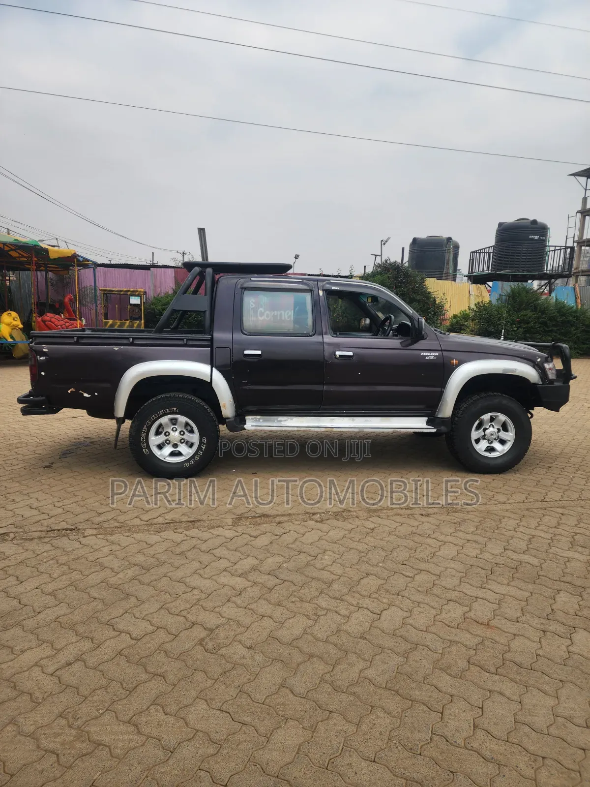 Toyota Hilux 2003 Brown