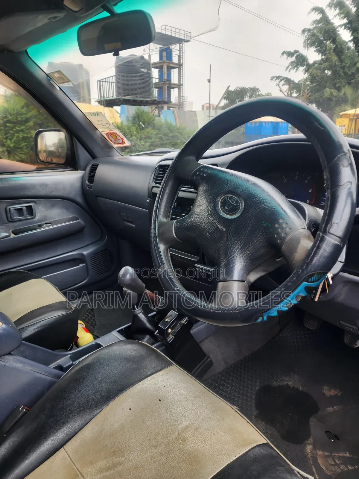 Toyota Hilux 2003 Brown