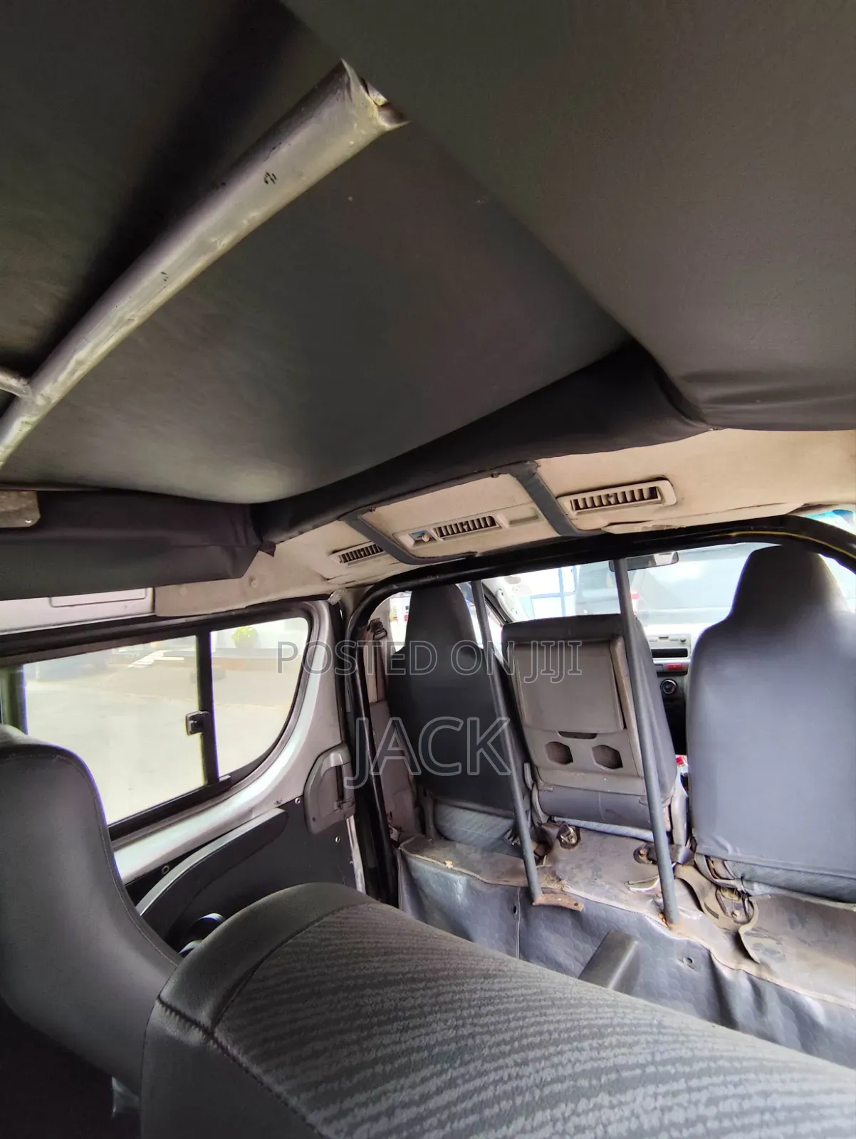 Toyota HiAce 2011 Silver