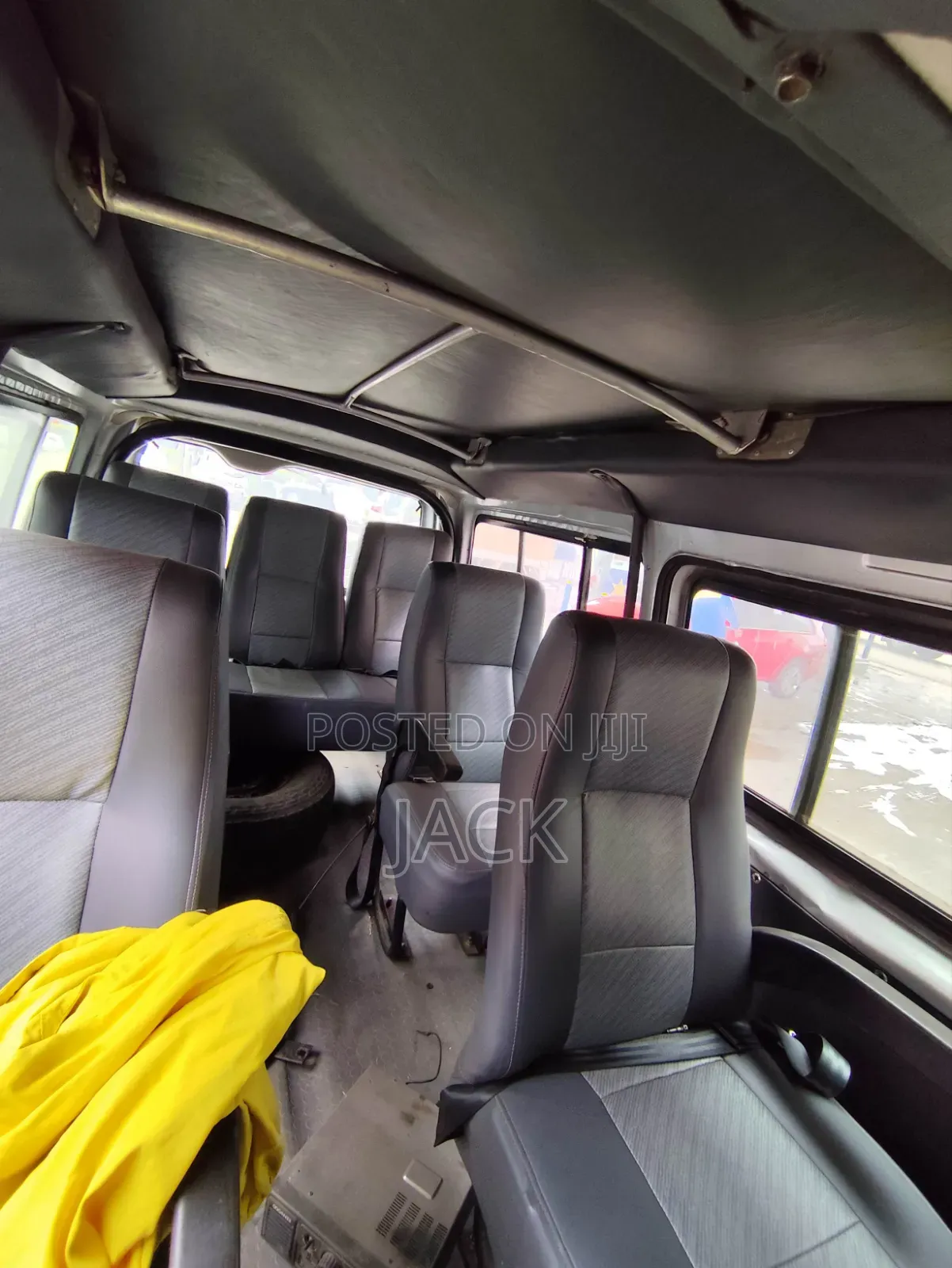 Toyota HiAce 2011 Silver