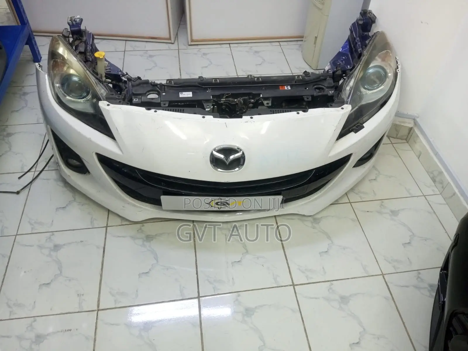 Mazda Axela 2010_2012 Nosecut