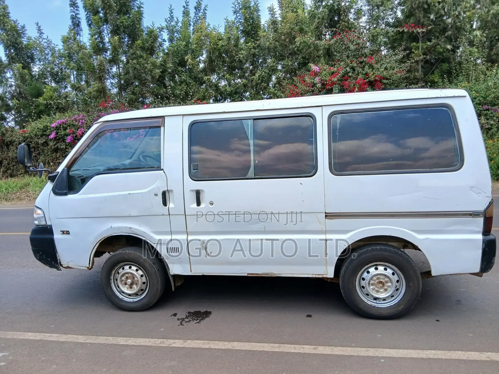 Mazda Bongo 2013 White