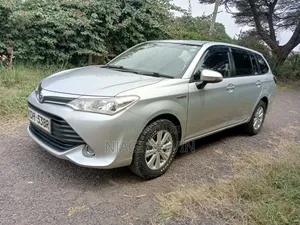 Toyota Corolla Fielder 2016 Silver