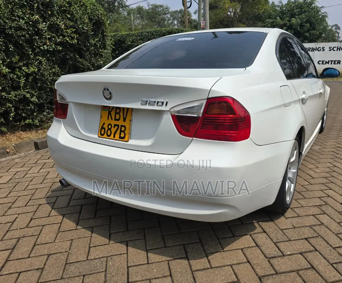 BMW 318i 2006 White