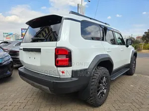 Toyota Land Cruiser Prado 2024 White