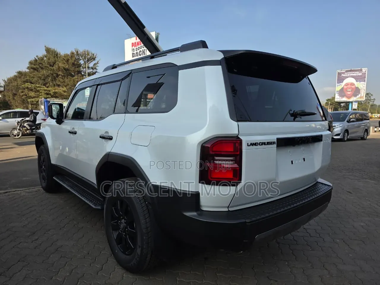 Toyota Land Cruiser Prado 2024 White