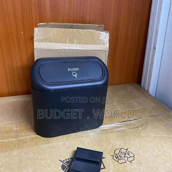Premium Push-Top Mini Car Dustbin – Waterproof Auto Accessory - thumbnail 2