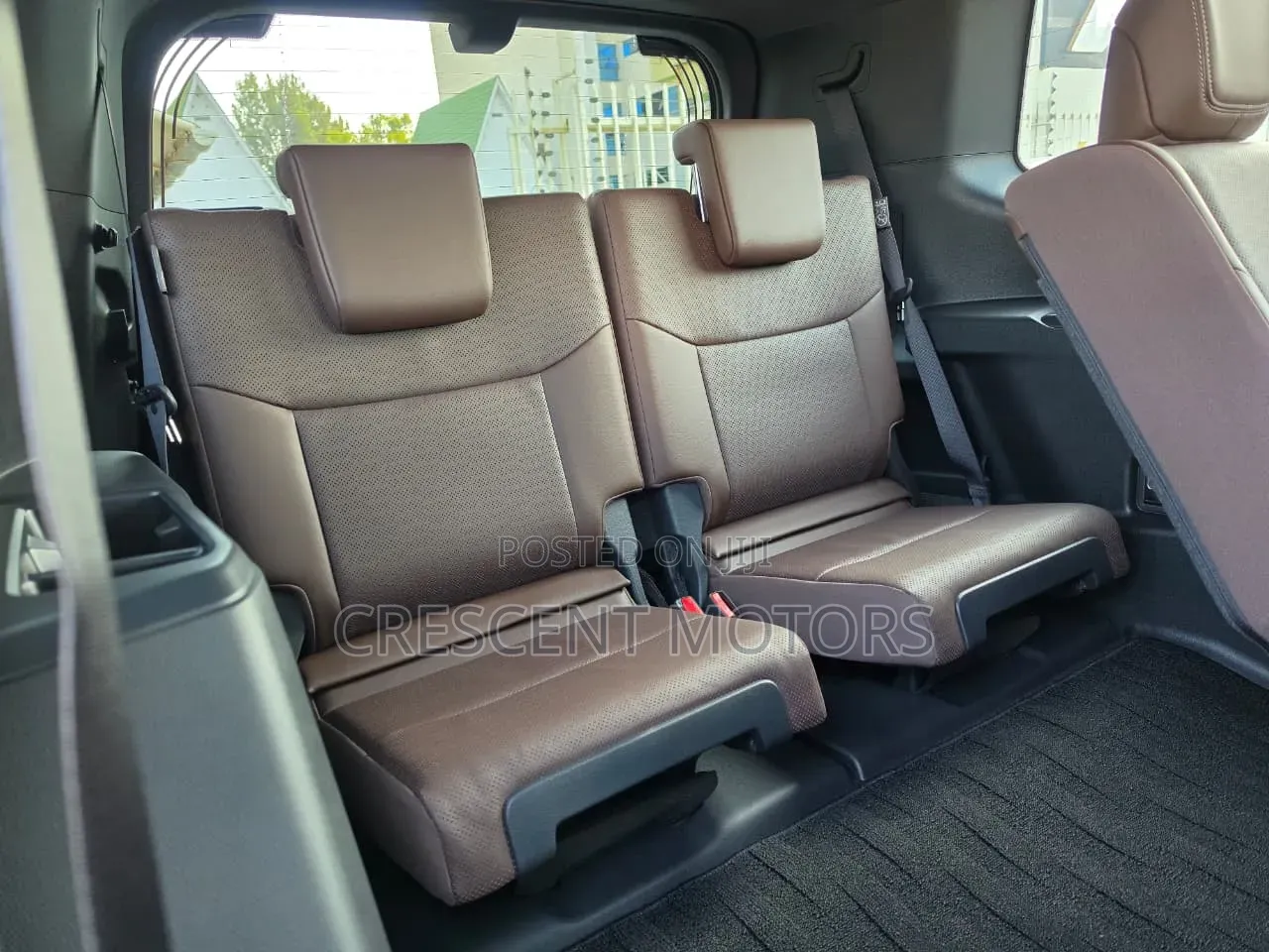 Toyota Land Cruiser Prado 2024 White