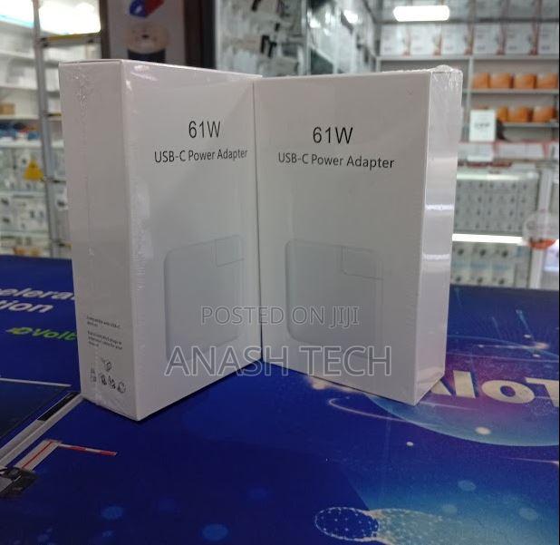 High-Speed 61W Type-C Charger With PD Technology