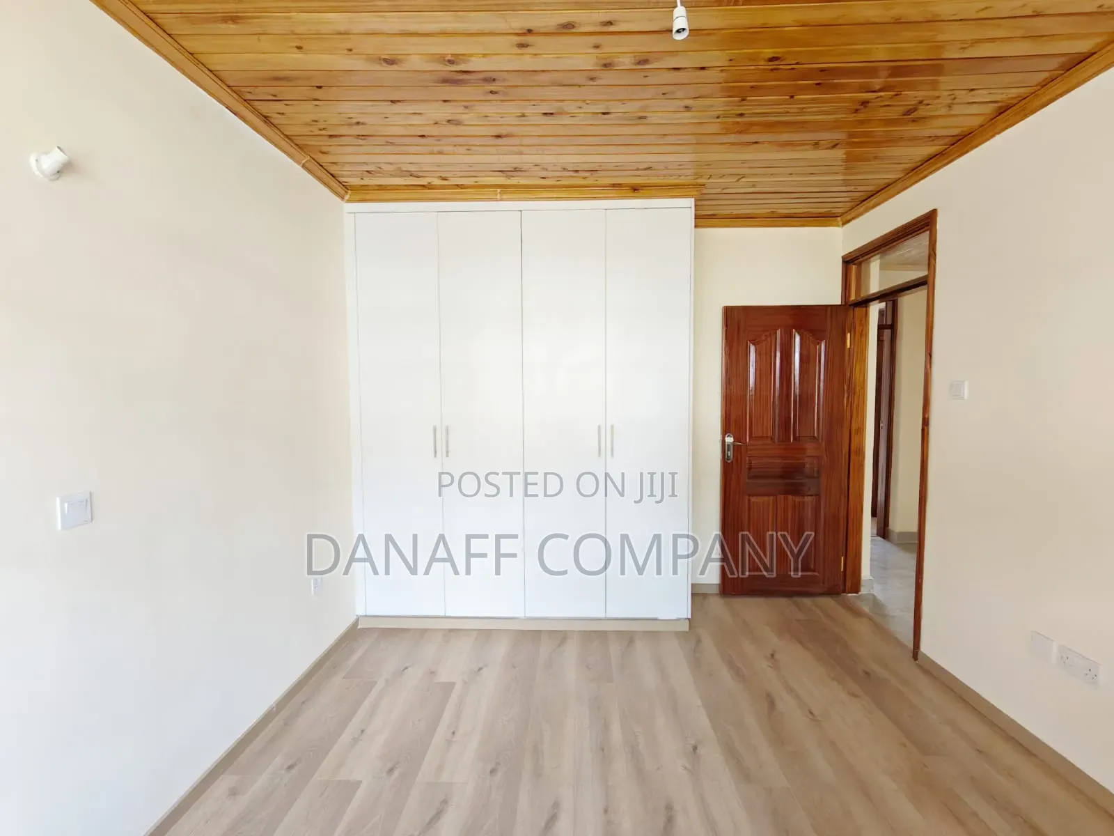 3bdrm Bungalow in Kadeya Villas, Oluulua for sale