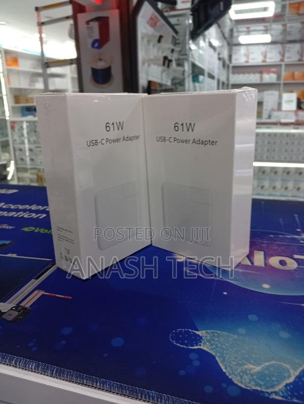 Premium 61W USB-C PD Charger With Smart Protection - main view