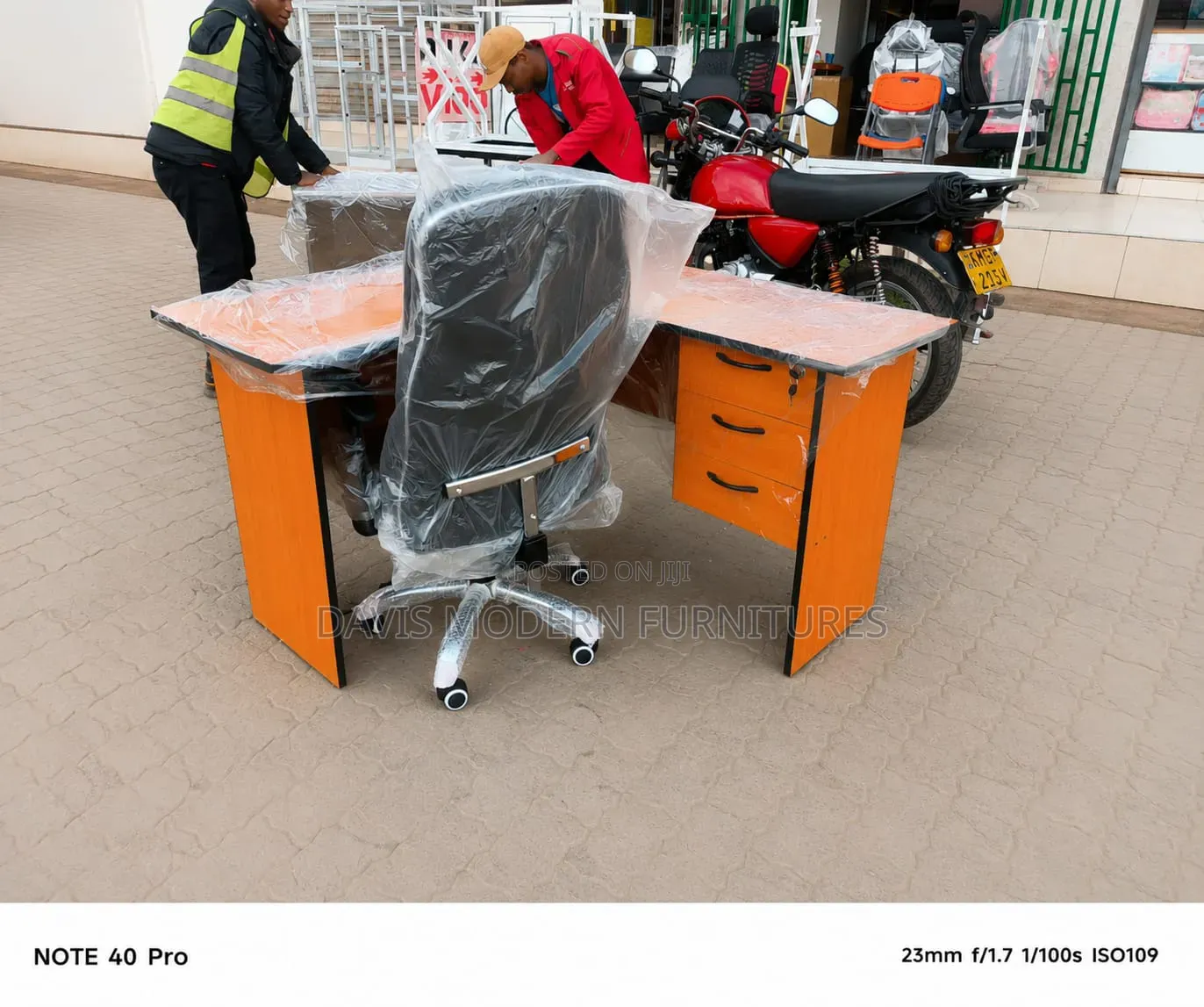 Modern Office Desk