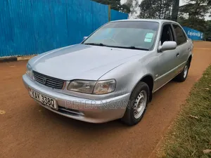Toyota Corolla 1999 Silver