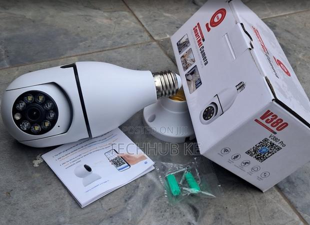 V380 PRO 2.0MP Smart Wireless WiFi Bulb Camera Night Vision Panoramic