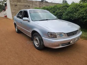 Toyota Corolla 1999 Silver