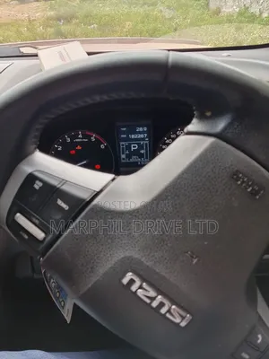 Isuzu D-MAX 2015 Silver