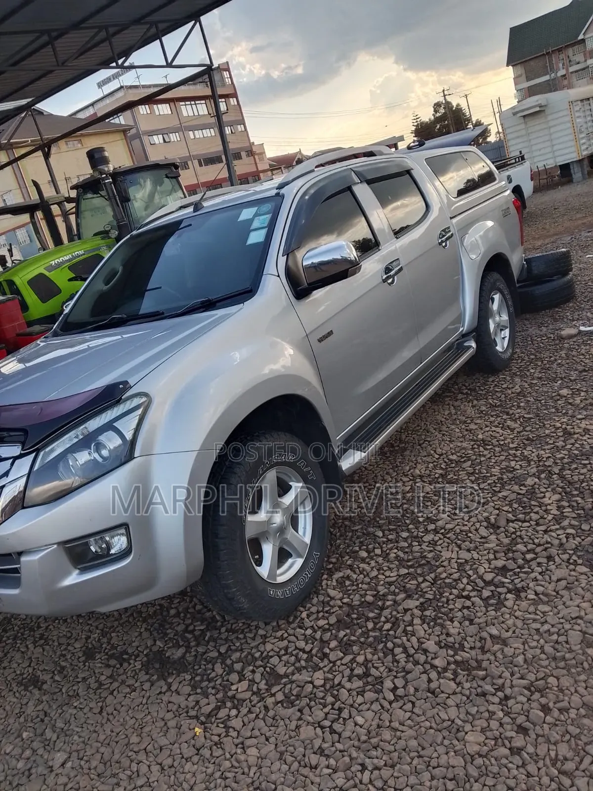 Isuzu D-MAX 2015 Silver