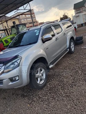 Isuzu D-MAX 2015 Silver