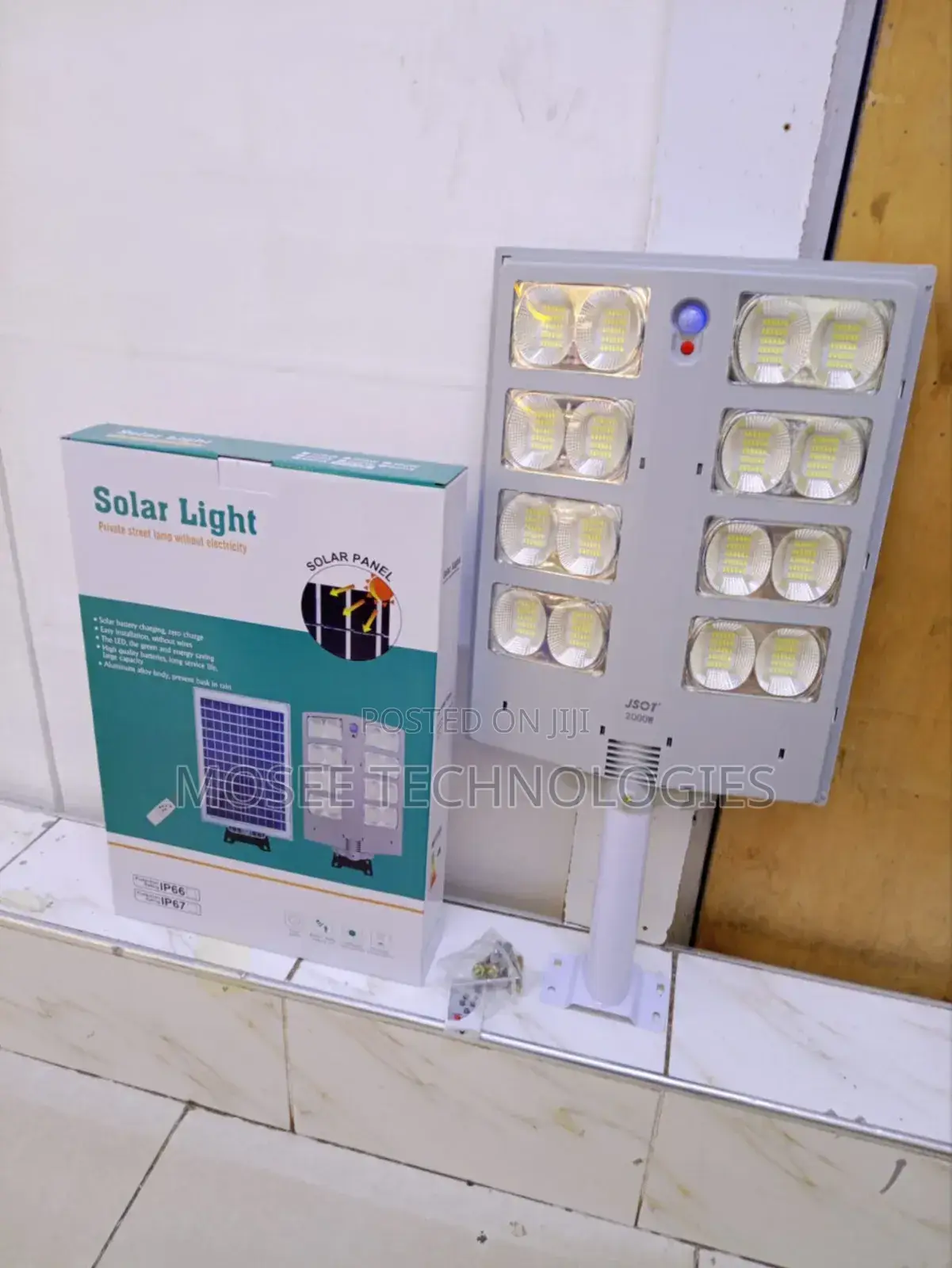 2000W Solar Powered LED Security Light