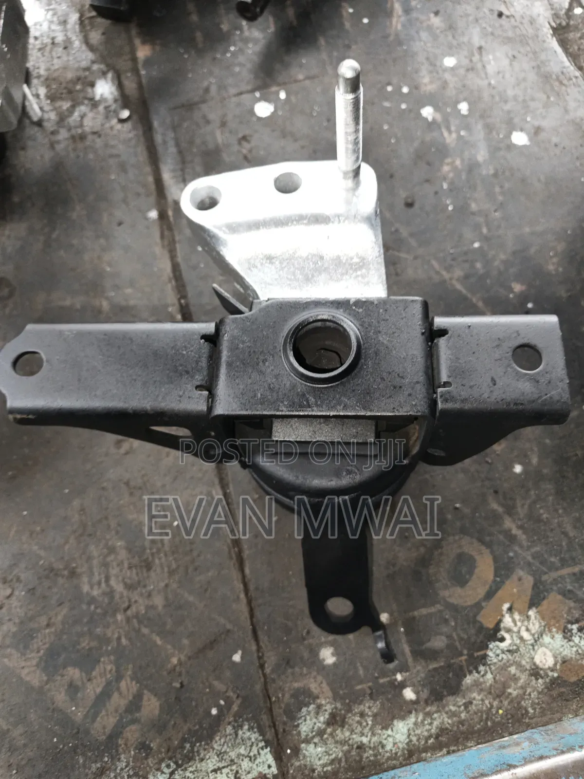 Toyota Vitz/ Ractis/ 1kr / 2sz Gearbox Mounting