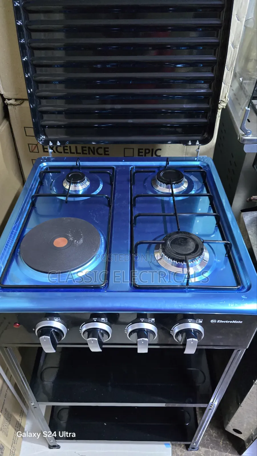 3+1 Standing Cooker With Shelves