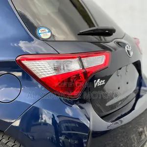 Toyota Vitz 1.0 FWD 5dr 2019 Blue