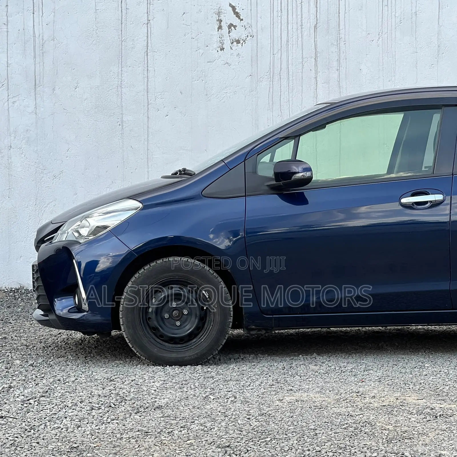 Toyota Vitz 1.0 FWD 5dr 2019 Blue