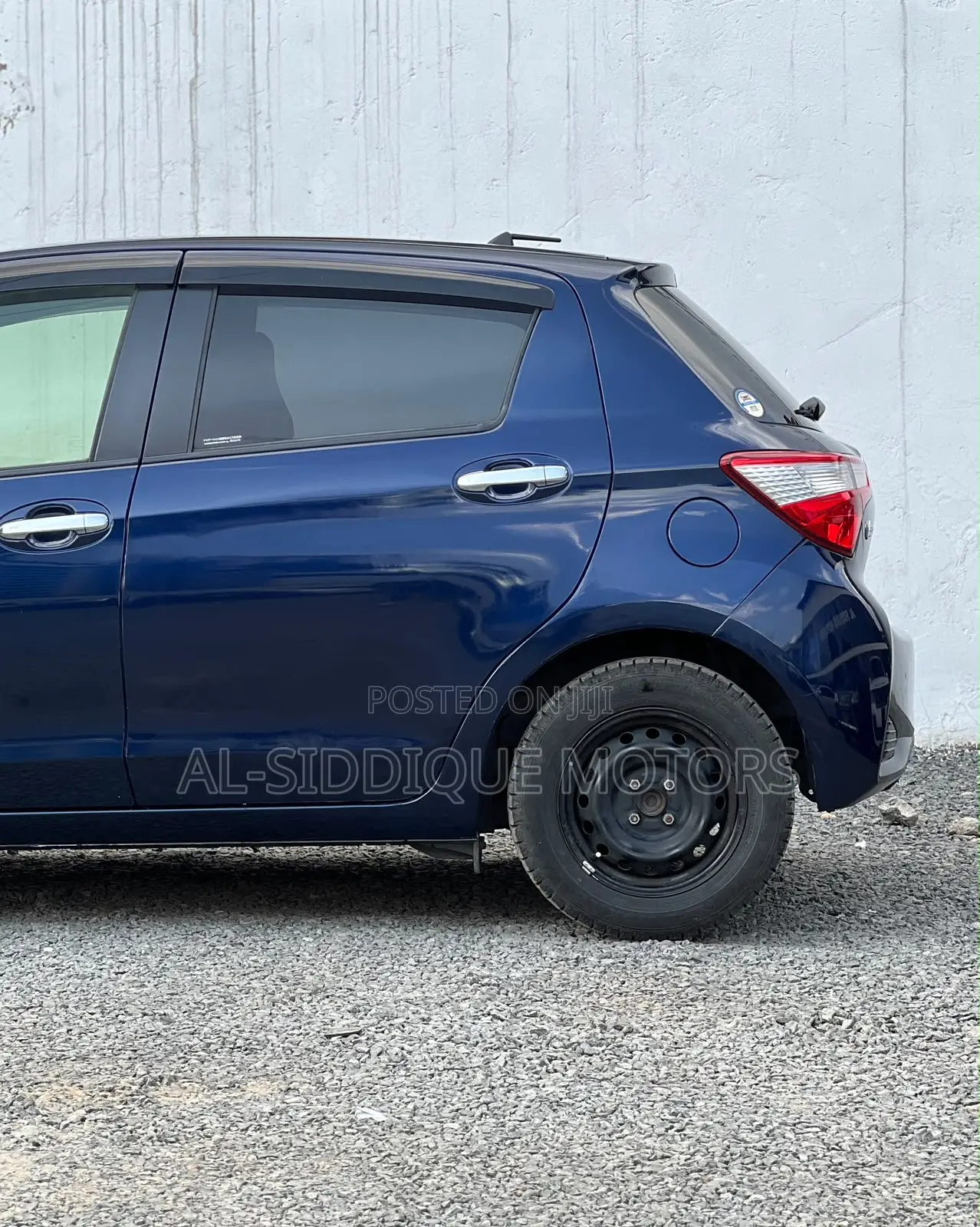 Toyota Vitz 1.0 FWD 5dr 2019 Blue