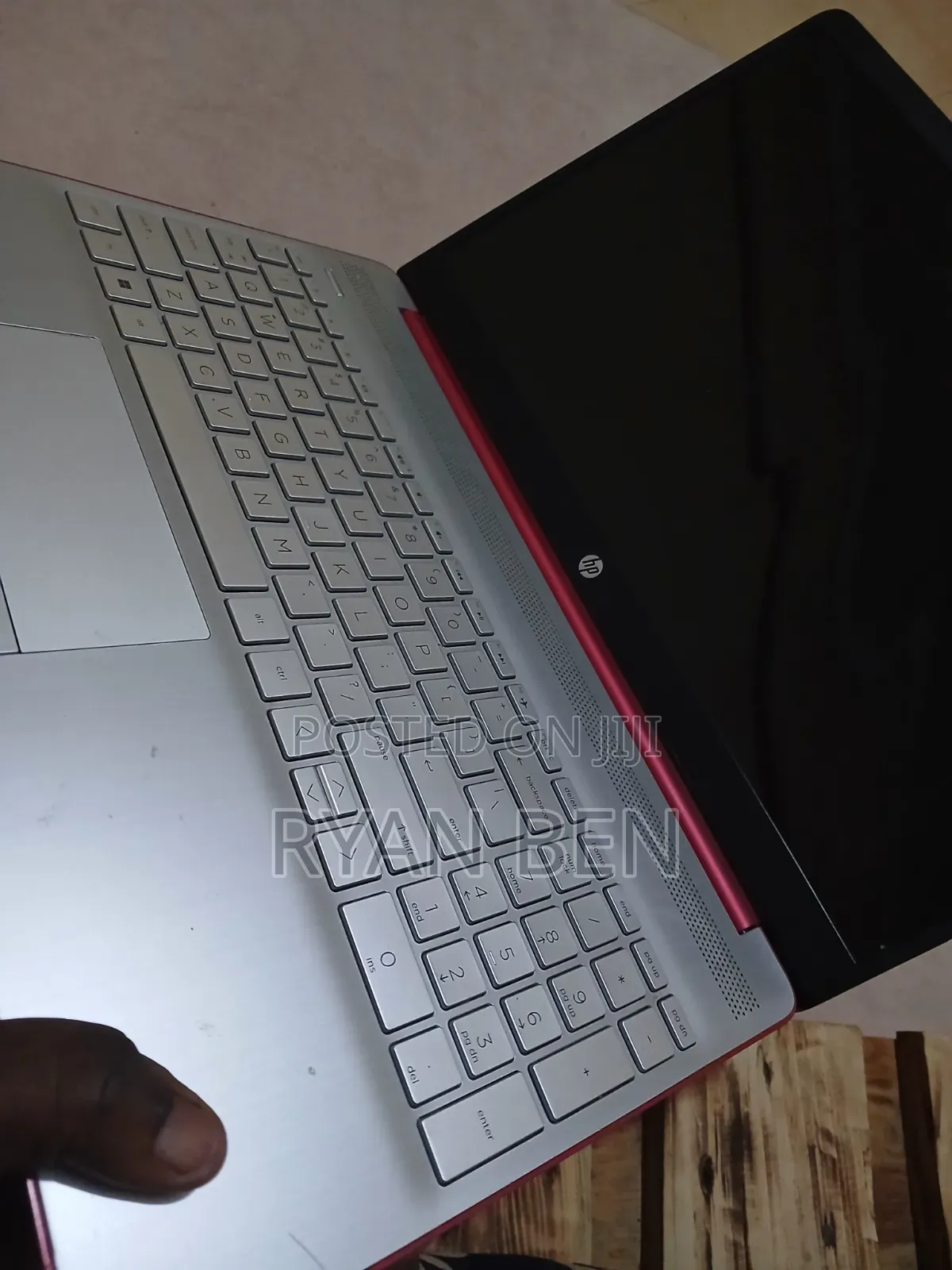 Laptop HP 15-dw0037wm 8GB Intel Core i5 SSD 512GB