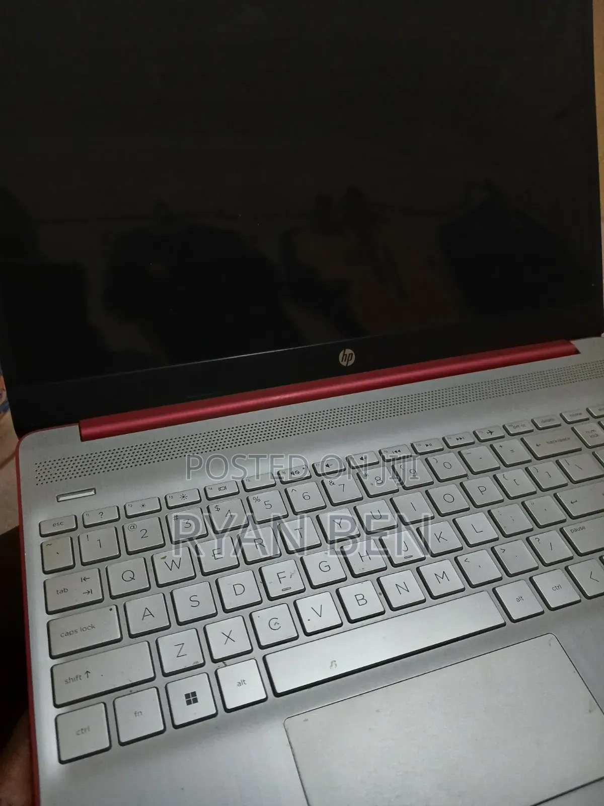 Laptop HP 15-dw0037wm 8GB Intel Core i5 SSD 512GB