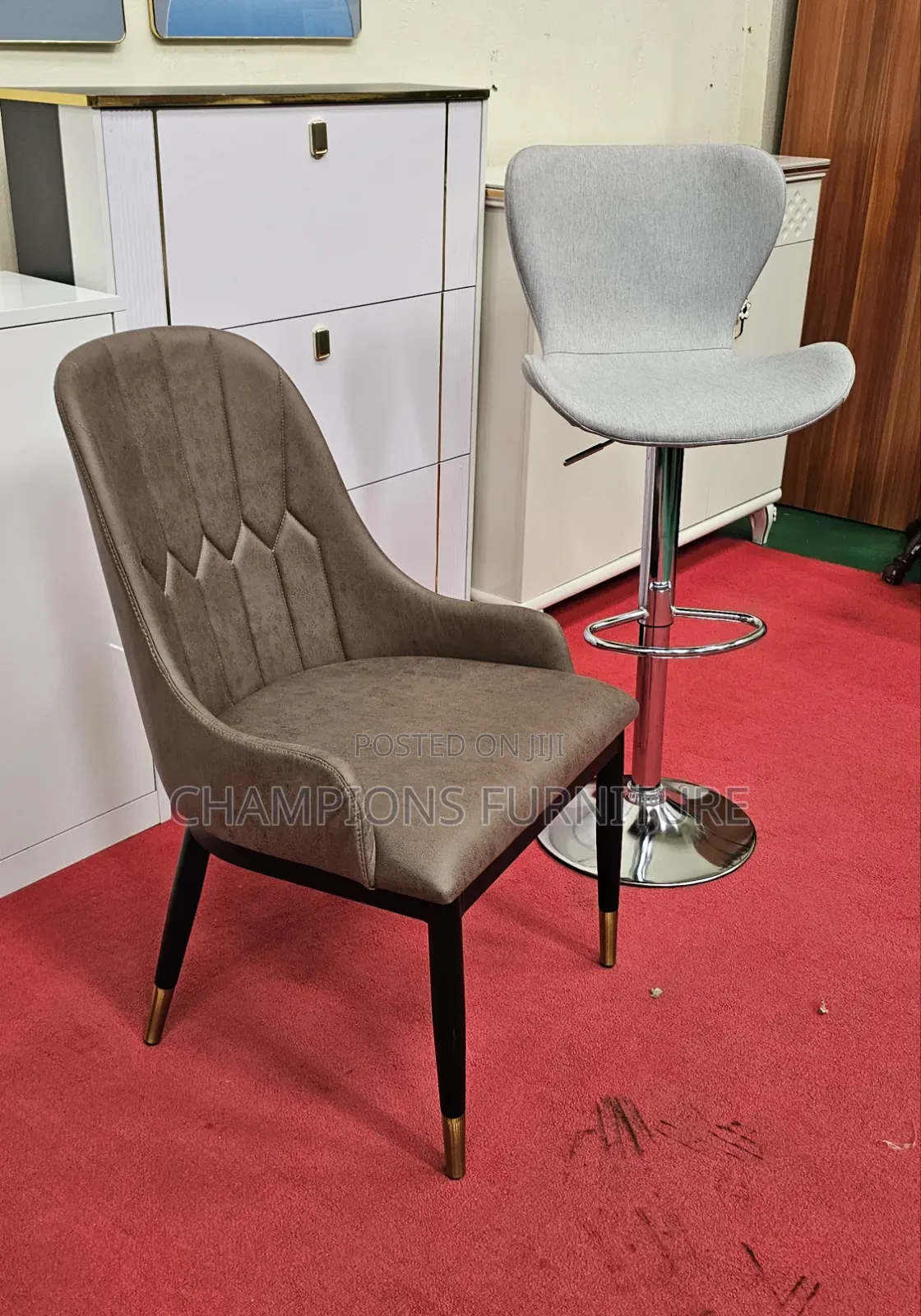 Bucket Rining Chair